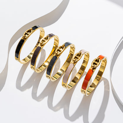 Pulseiras esmaltadas coloridas da moda no atacado. 