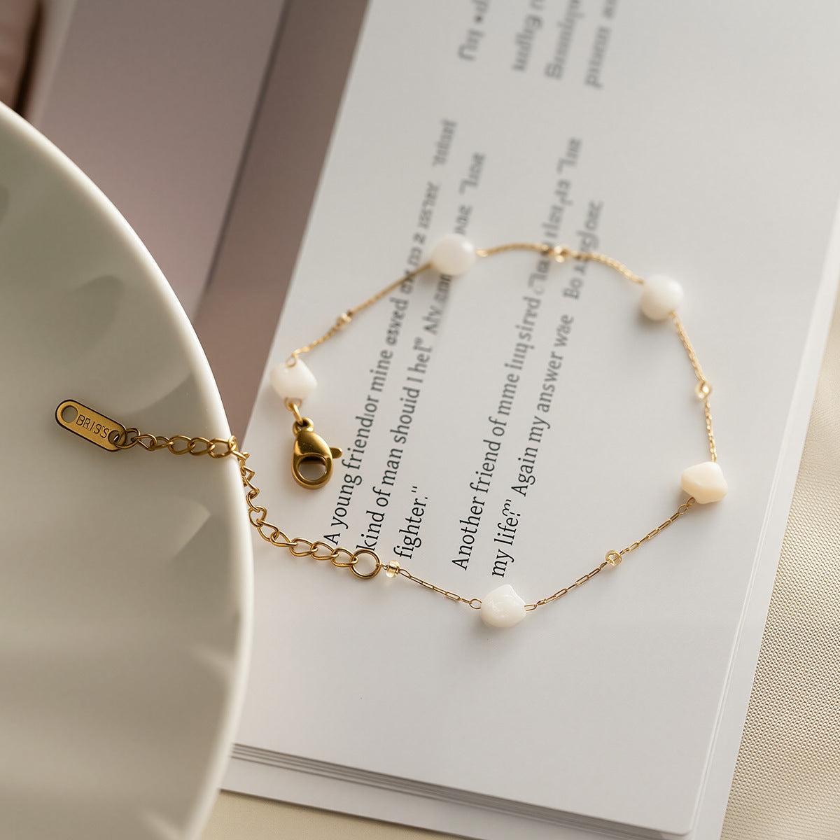 Women's Titanium Steel Four-Leaf Clover & Natural Stone Bracelet — 18K Gold-Plated, Non-Fading