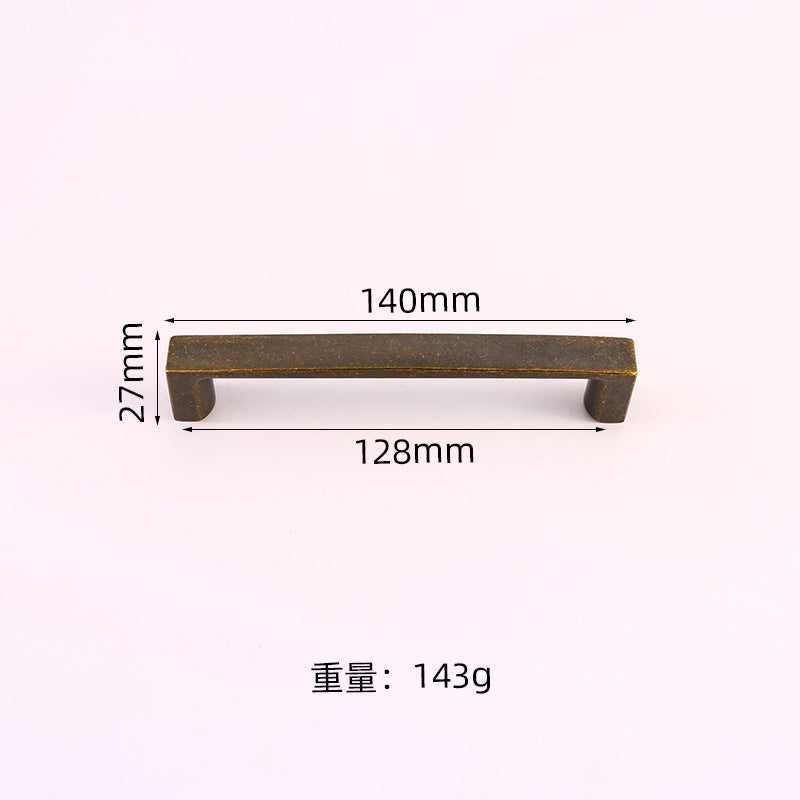 Simple wardrobe handle