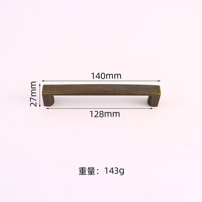 Simple wardrobe handle
