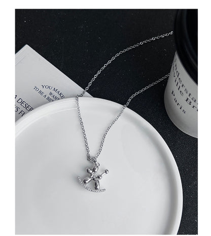 Balloon dog necklace