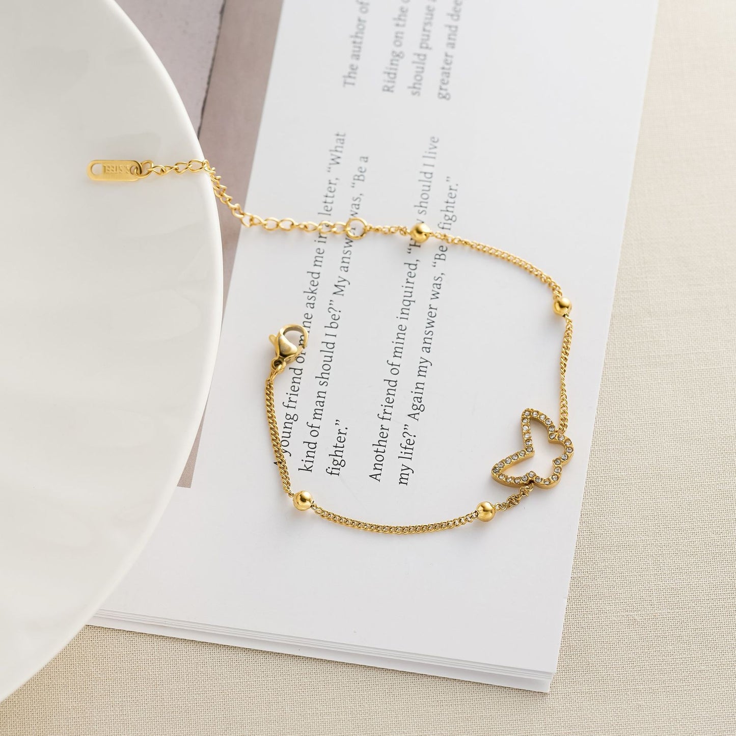 Women's Japanese-Korean Four-Leaf Clover Micro-Zircon Bracelet — 18K Gold-Plated