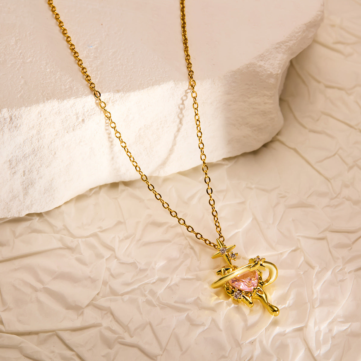 Light-Luxury Titanium Steel Pendant Collarbone Necklace — Fade-Resistant