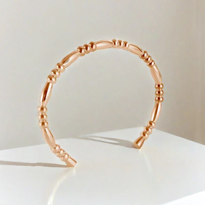 Stainless steel bracelet with diamonds