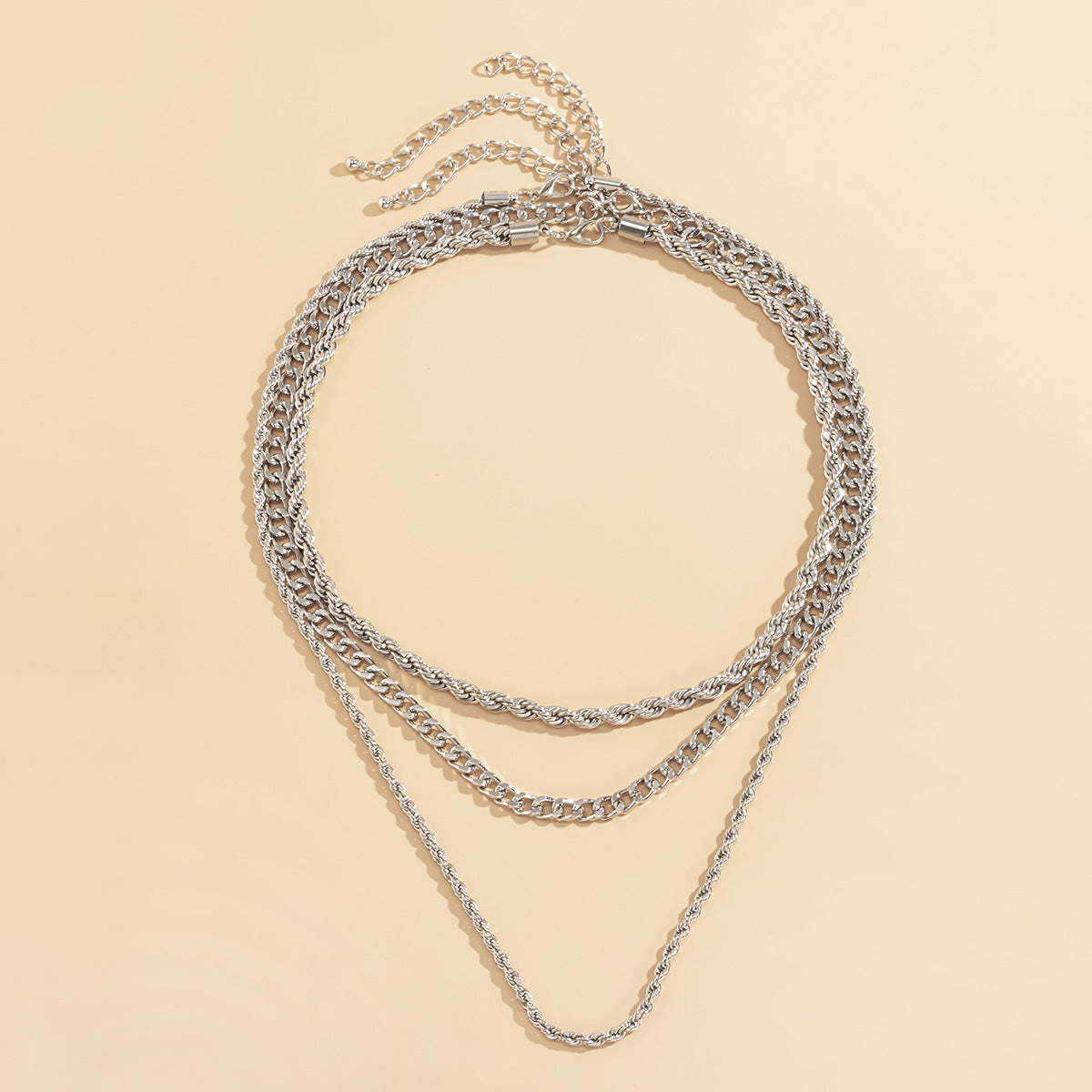 Collar de cadena de tres capas estilo punk 