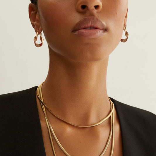 Wave pattern earrings