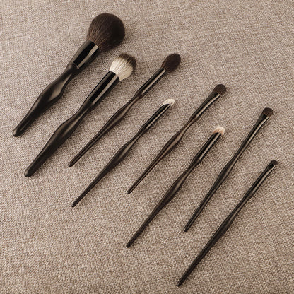 Juego de brochas de maquillaje de 8 piezas de madera de brocado y sándalo morado 