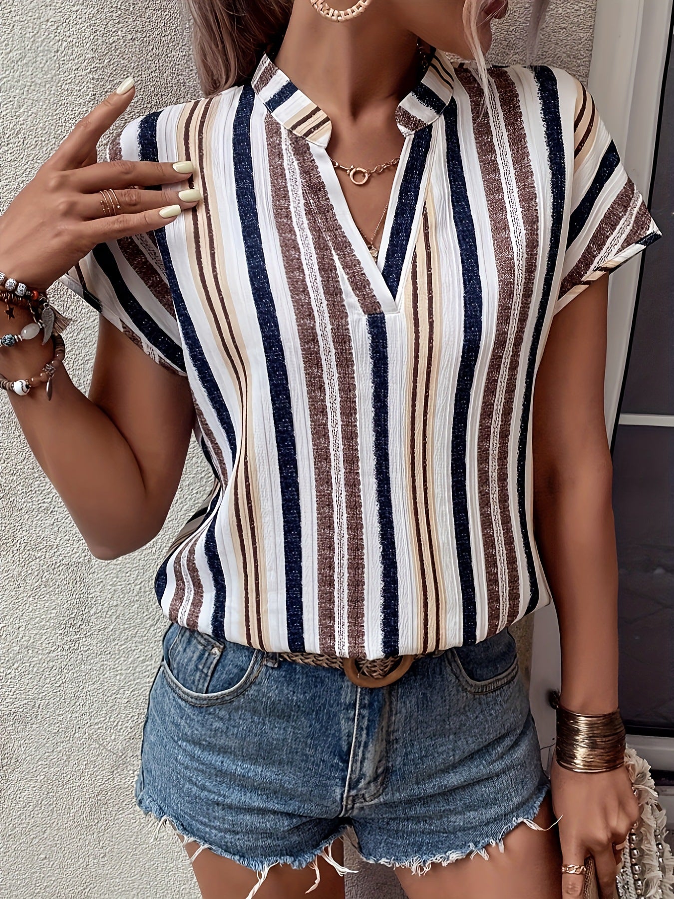 Striped Printed V-Neck Shirt T-Shirt