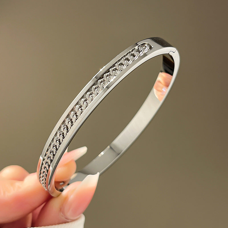 Four-leaf clover gypsy titanium steel bracelet