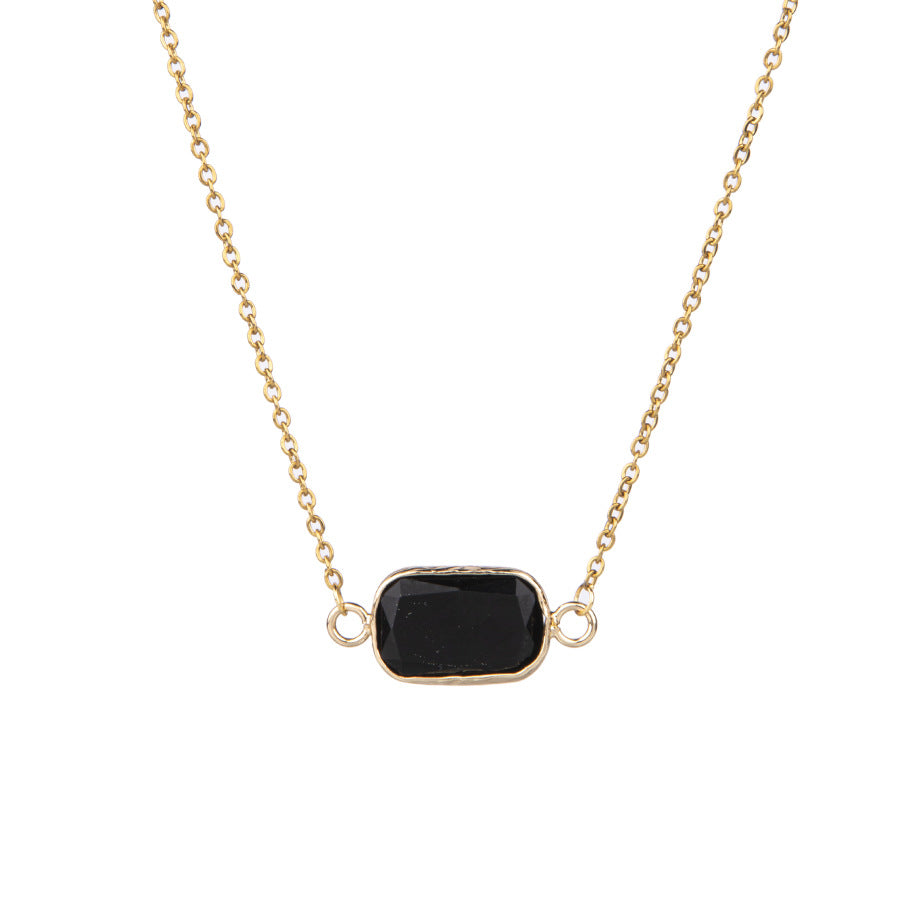 Colar oval com pingente em aço inoxidável banhado a ouro 