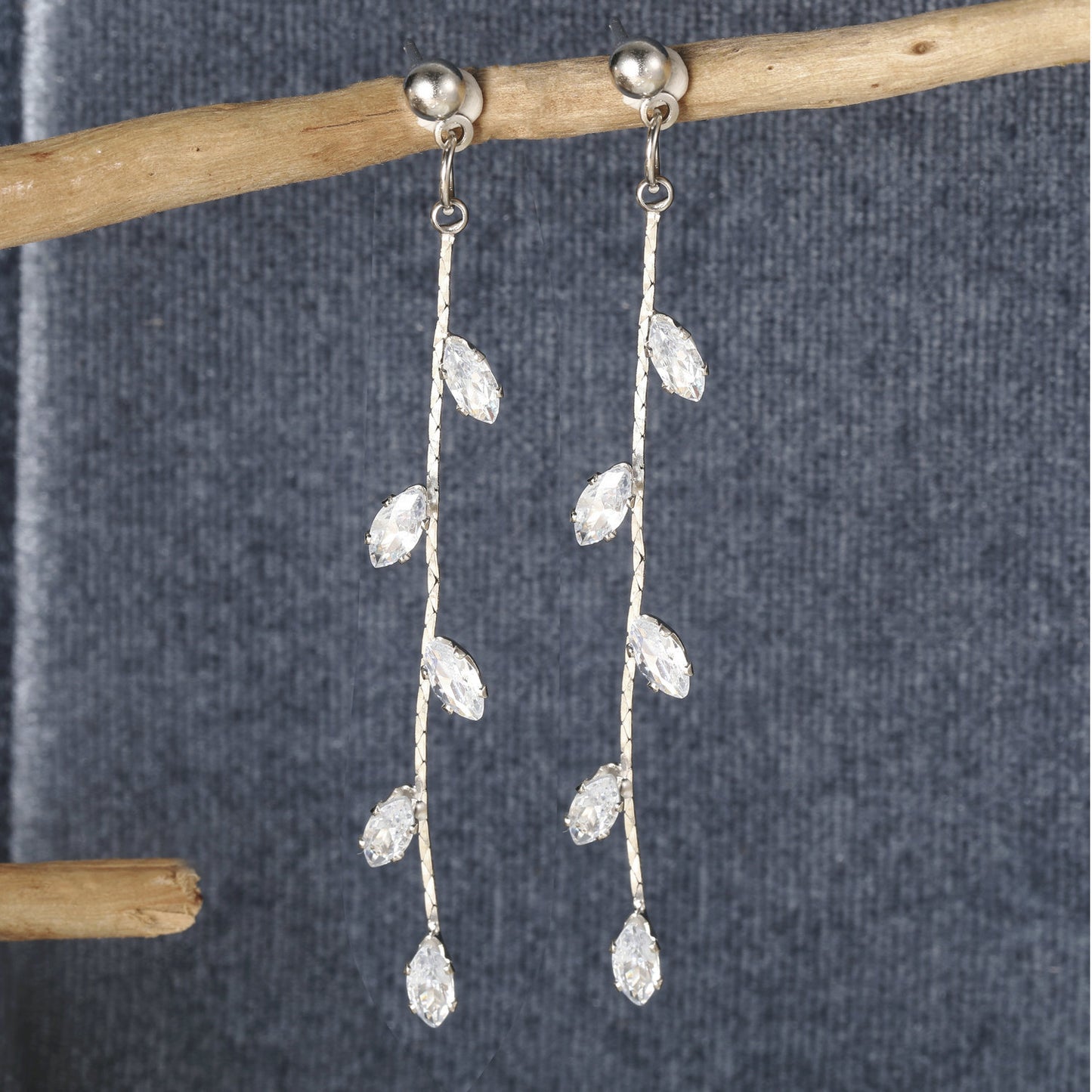 Zircon Leaf Fringe Earrings