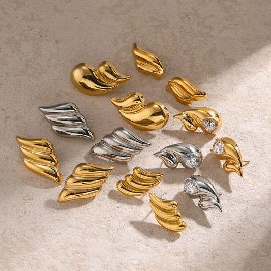 Glossy small water drop wing earrings