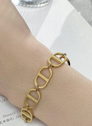 Pig Nose Pendant Stainless Steel 18K Gold-Plated Collarbone Necklace