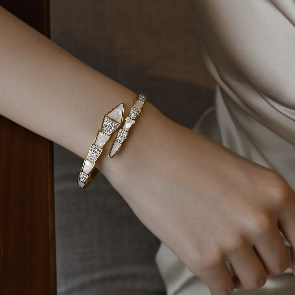 Women's Openable Titanium Steel Snake-Bone Bracelet