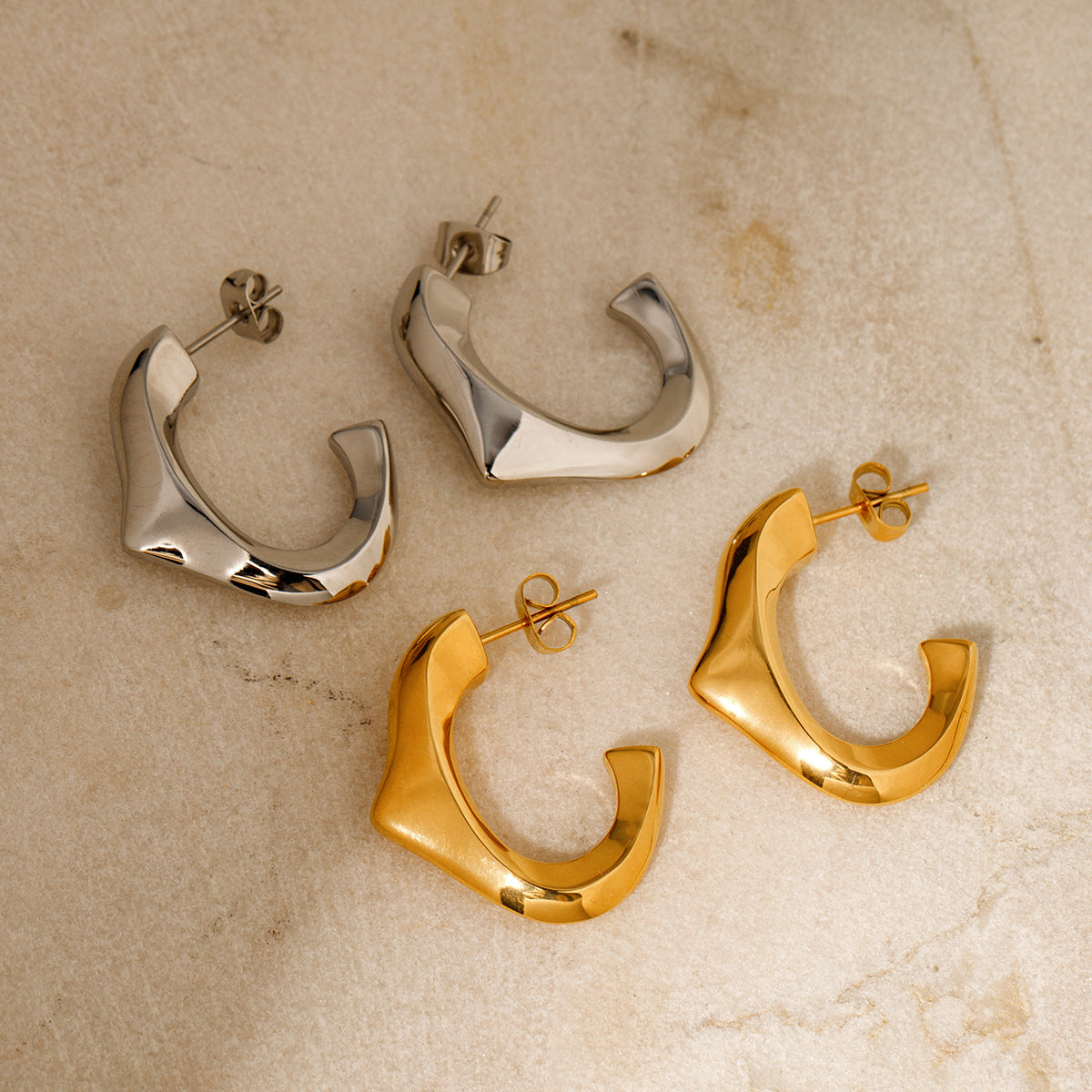 Triangle C-shaped earrings