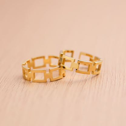 Plaid ring