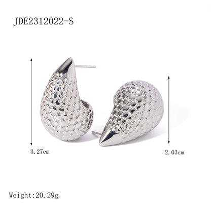 Teardrop-shaped titanium earrings