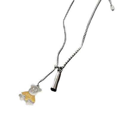 Bear pull necklace