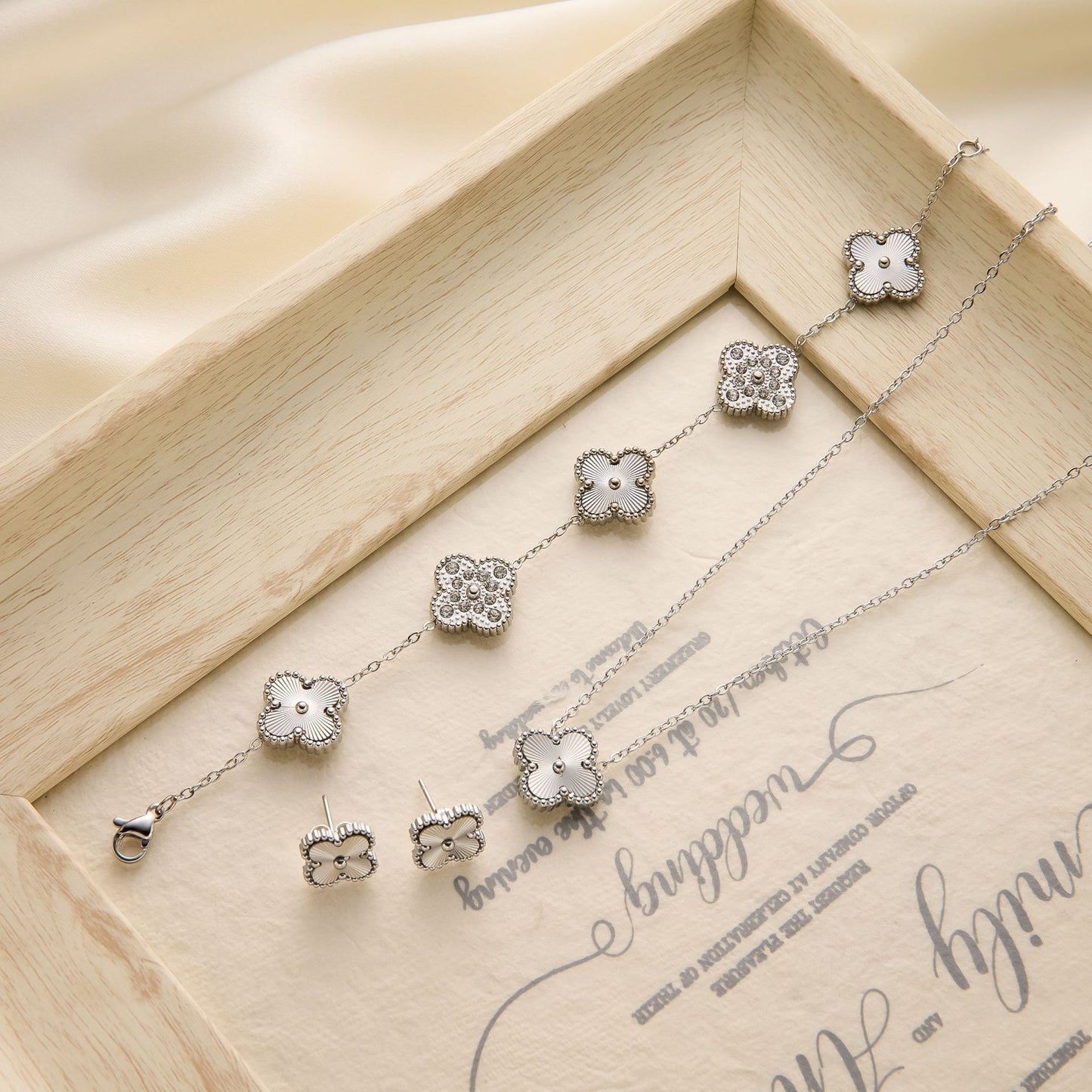 Four-Leaf Clover Jewelry Set