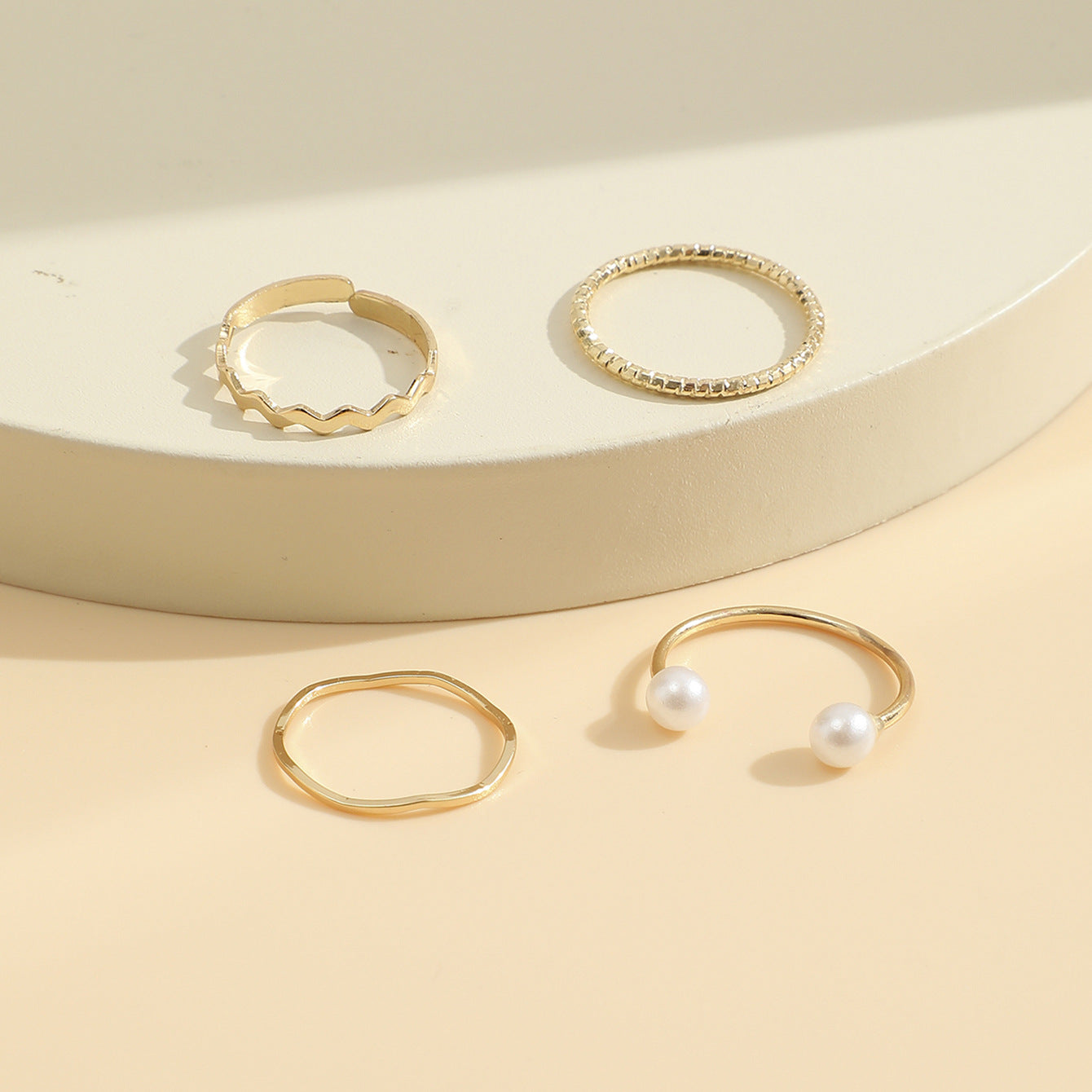 Pearl wave twist ring set four pieces