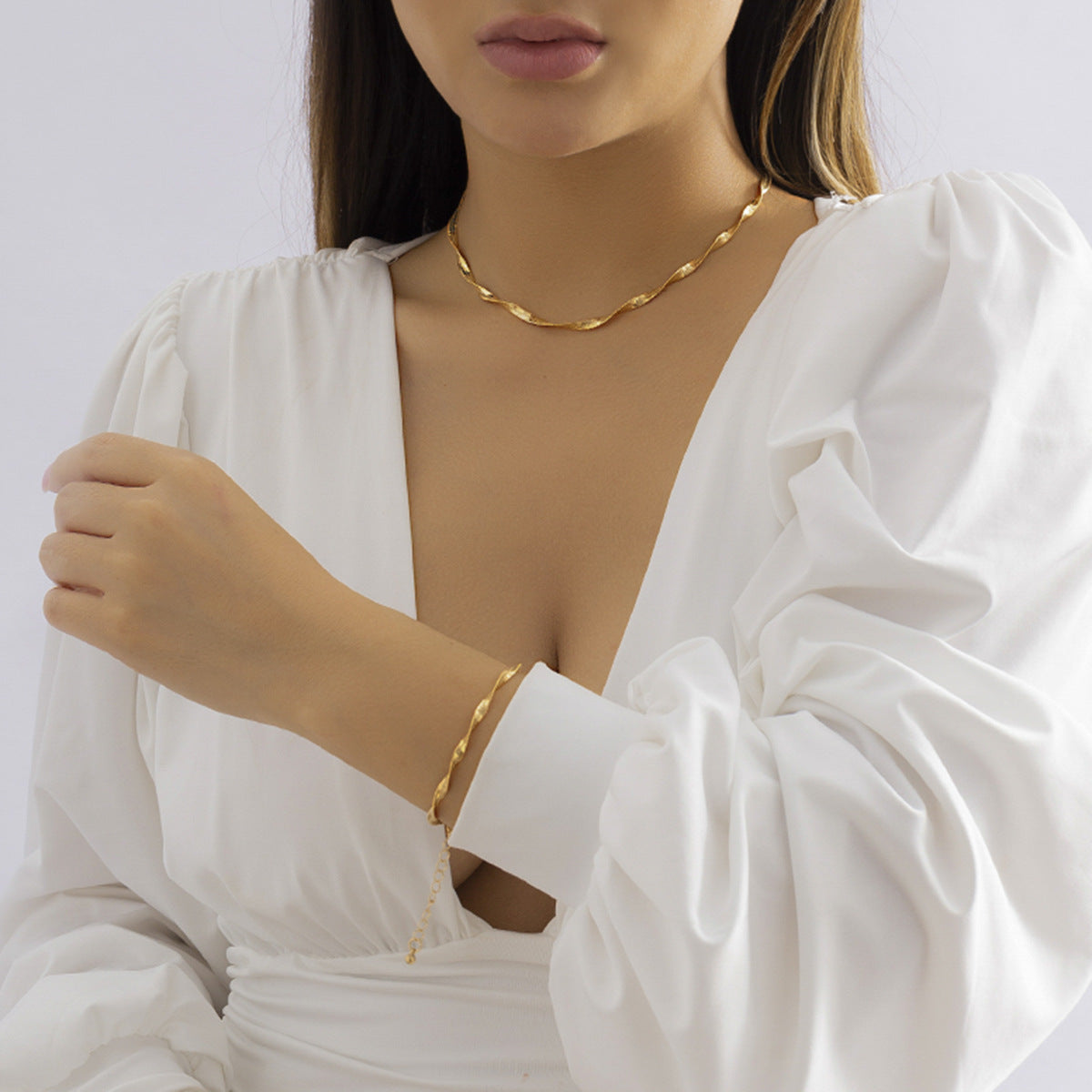Water wave chain collarbone necklace