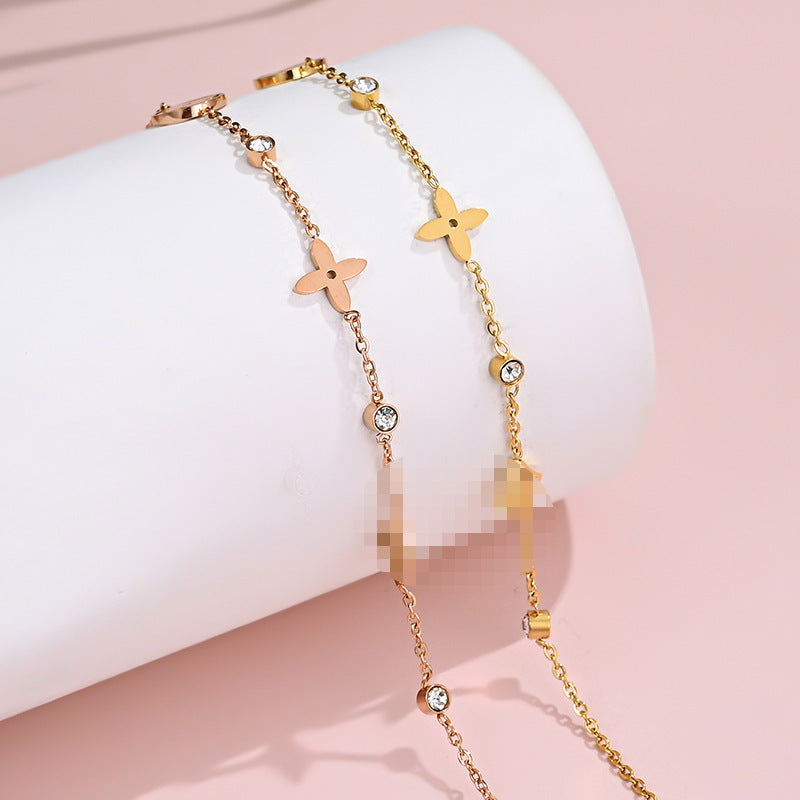 Four-leaf clover drill titanium steel bracelet