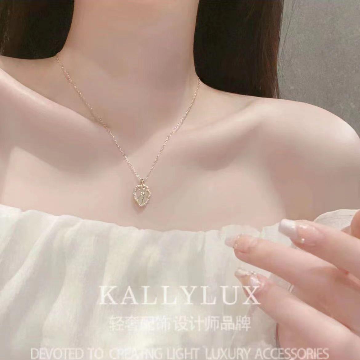 Women's Leaf Opal Titanium Steel Collarbone Necklace — Fade-Resistant Elegant