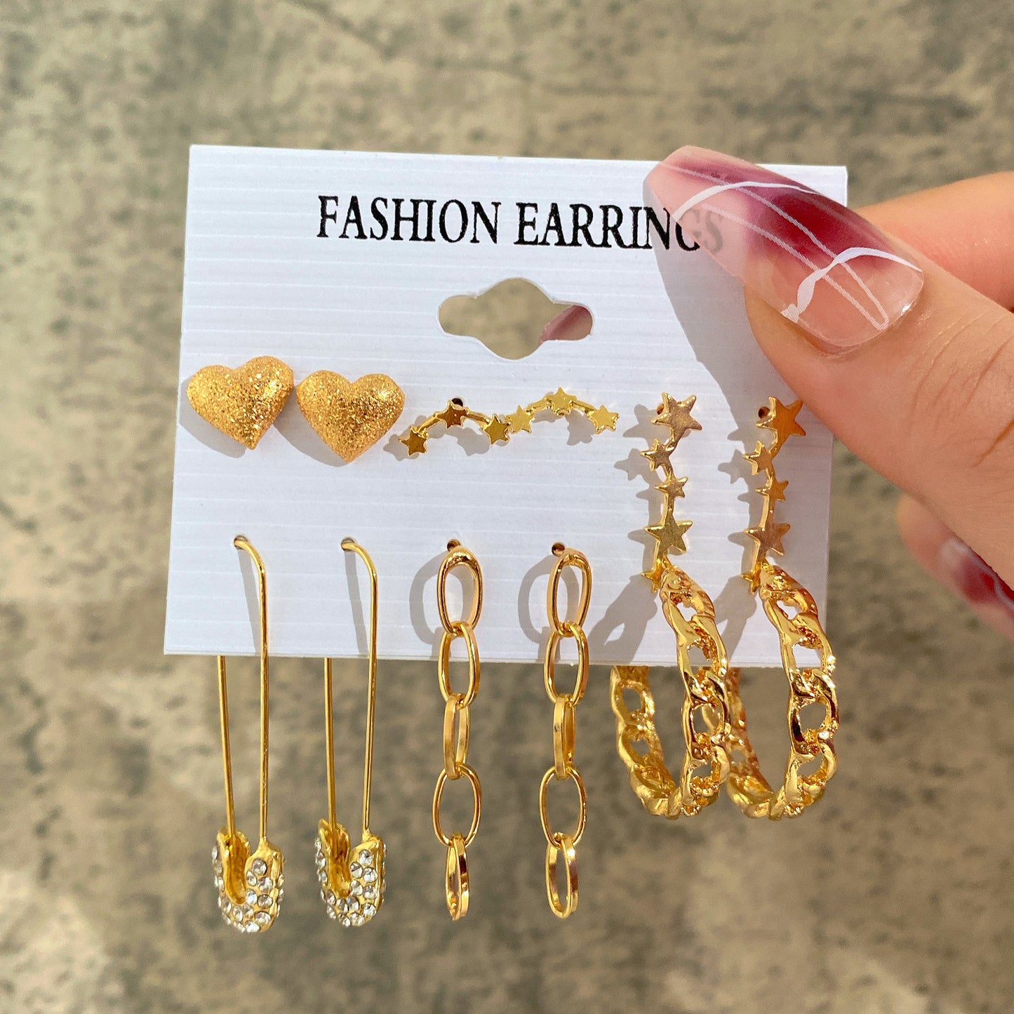 Conjunto de pendientes de cadena con forma de estrella y corazón retro 