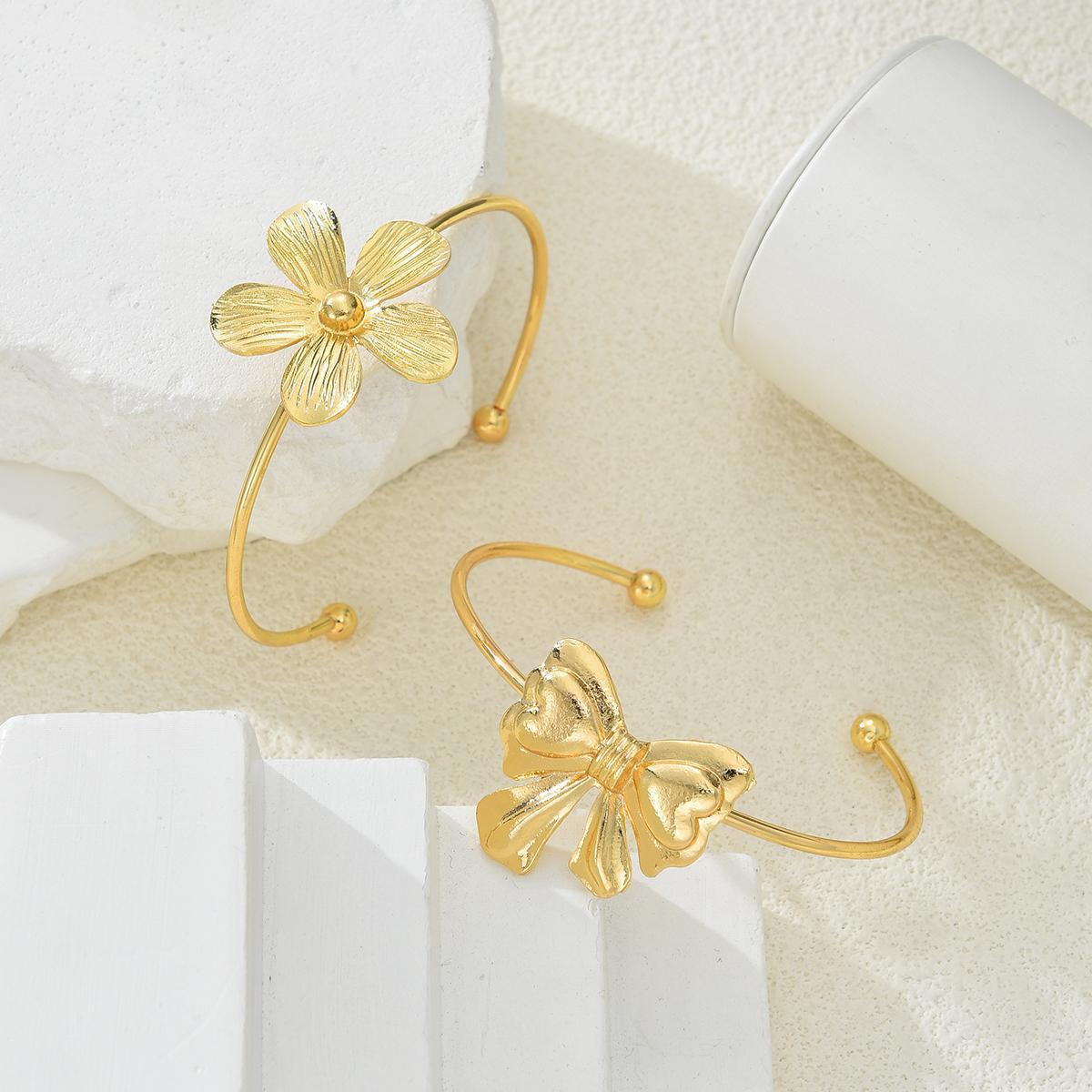 Retro Bow Gold Adjustable Bracelet
