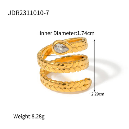 Anillo con circonitas en forma de serpiente. 