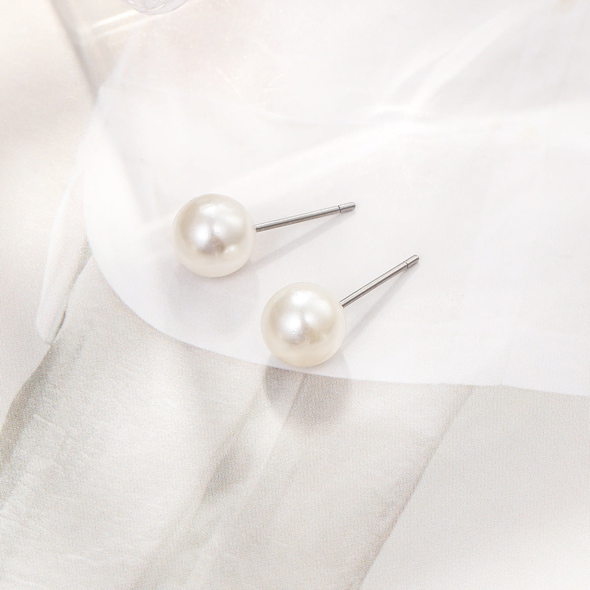 Retro Imitation Pearl Stud Earrings