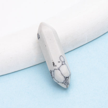 Colar de pingente de coluna hexagonal de ponta dupla de cristal 