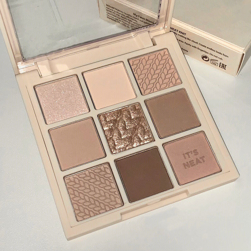Dreamy Girl 9-Color Eyeshadow Palette