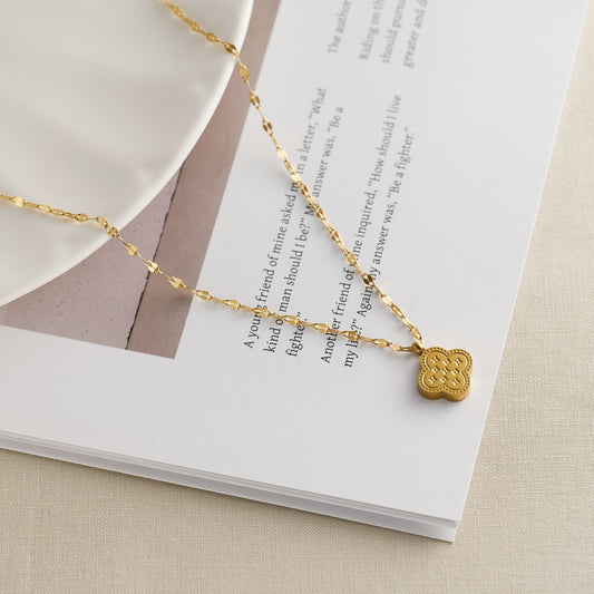 NEW Four-Leaf Clover Collarbone Necklace