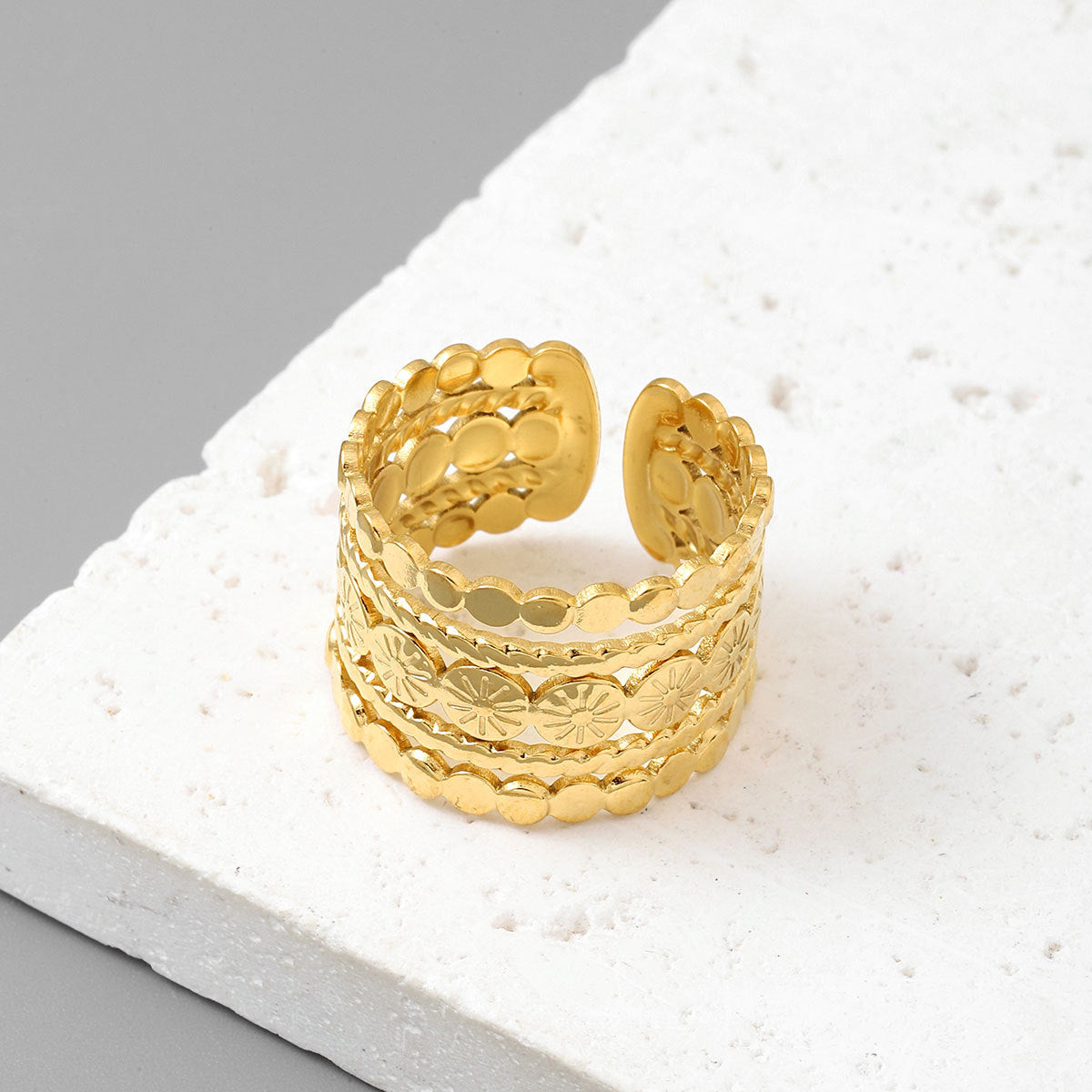 Qizhu Leaf Life Tree Titanium Steel Ring