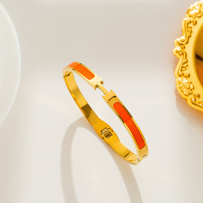 Pulseira de aço inoxidável com letra H, novo design elegante 