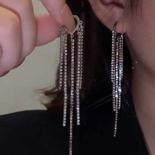 Pendientes largos con flecos de diamantes 