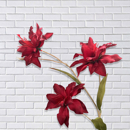 flores artificiales rojas 