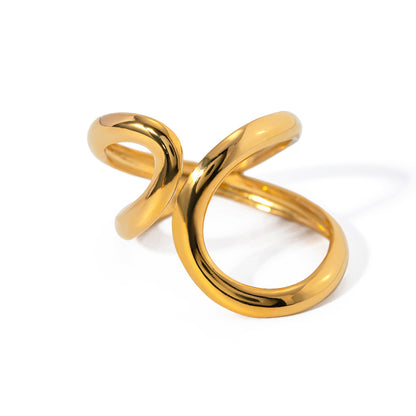 Anillo de acero inoxidable en oro pulido de 18k 