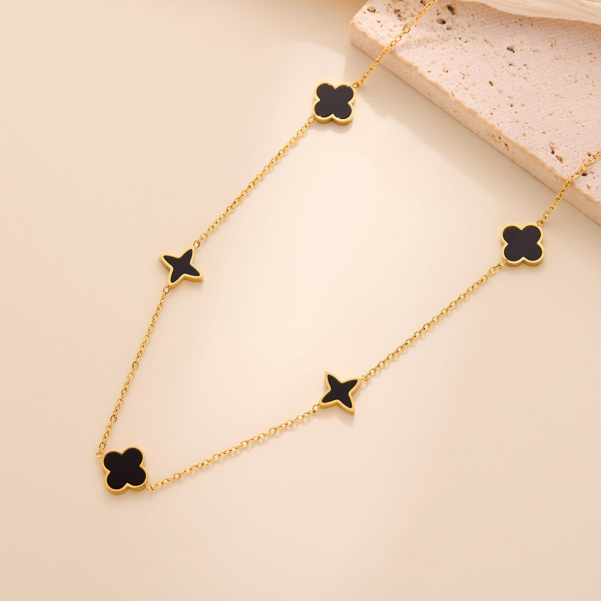 Women's Light-Luxury Lucky Clover Titanium Steel Clavicle Necklace