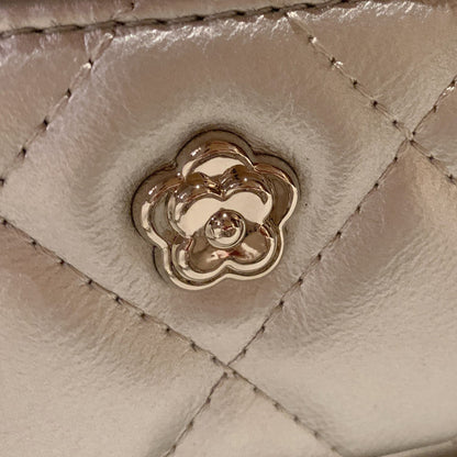 Bolso bandolera pequeño con cadena estilo Chanel 