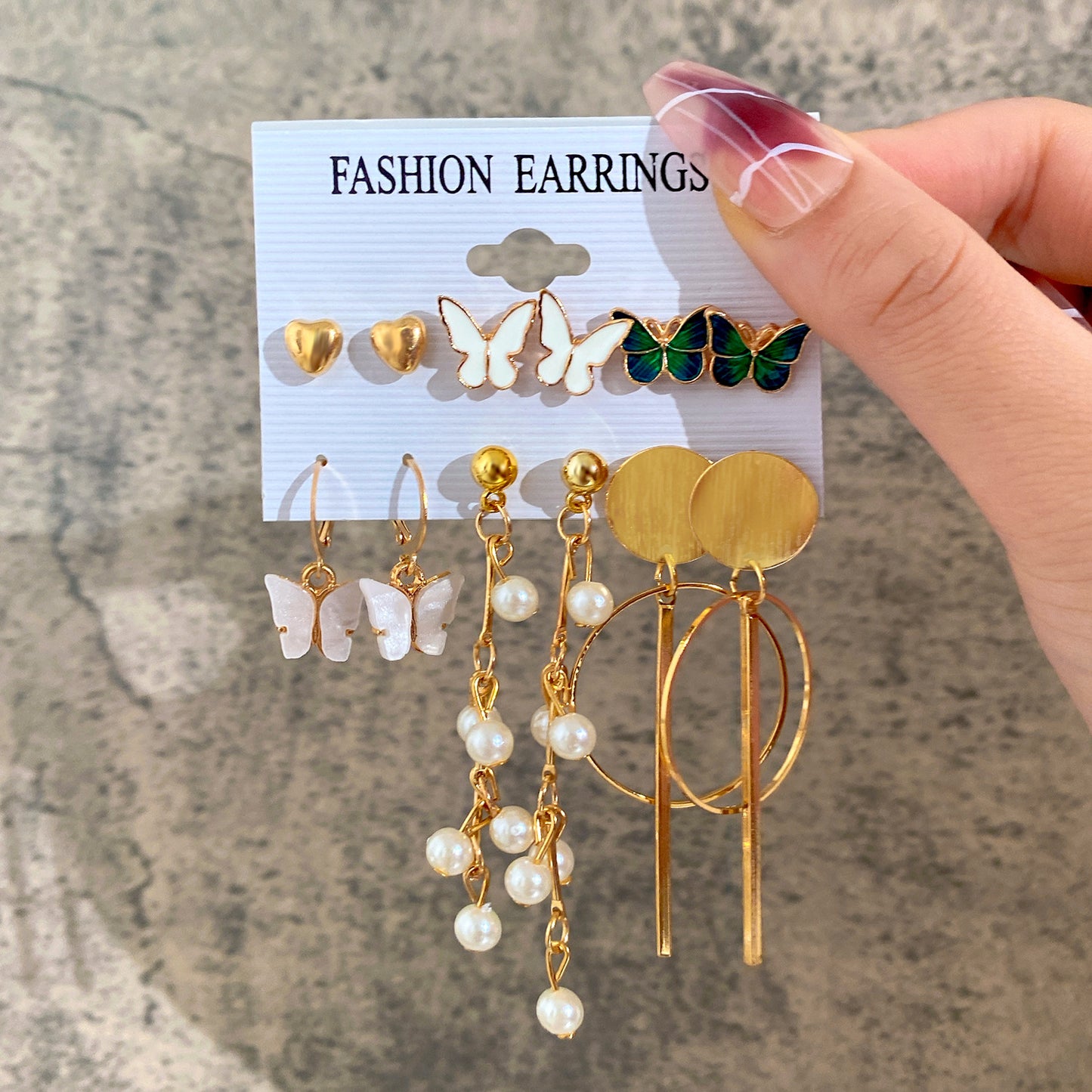 Conjunto de pendientes de cadena con forma de estrella y corazón retro 
