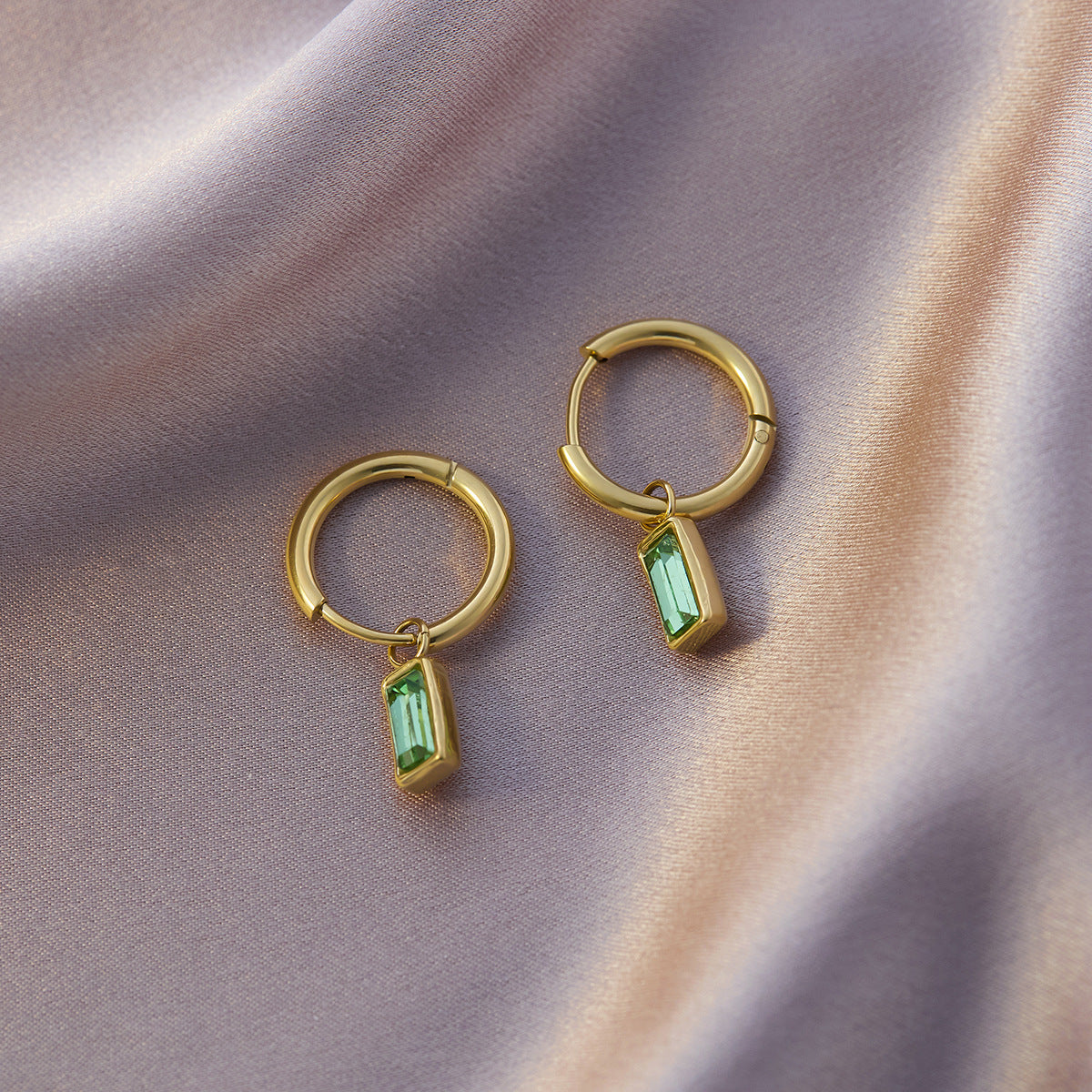 Four-leaf clover titanium steel ear buckle