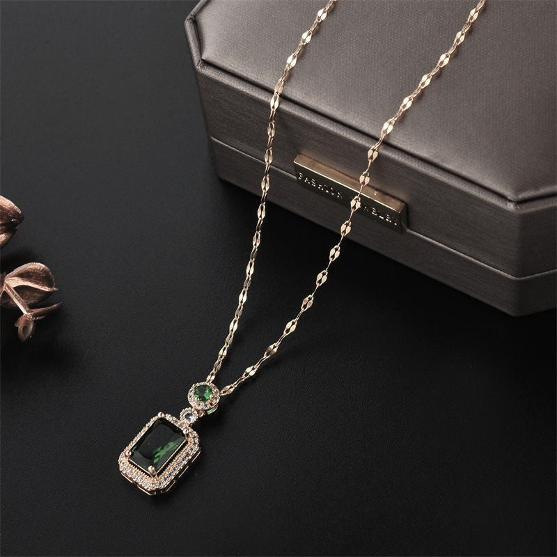 Green Titanium Steel Luxury Collarbone Pendant Necklace