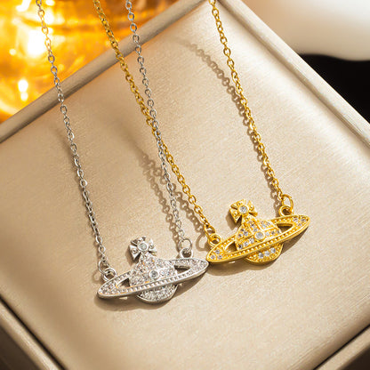 Colar Saturno Oco de Prata com Strass - Hot Item 