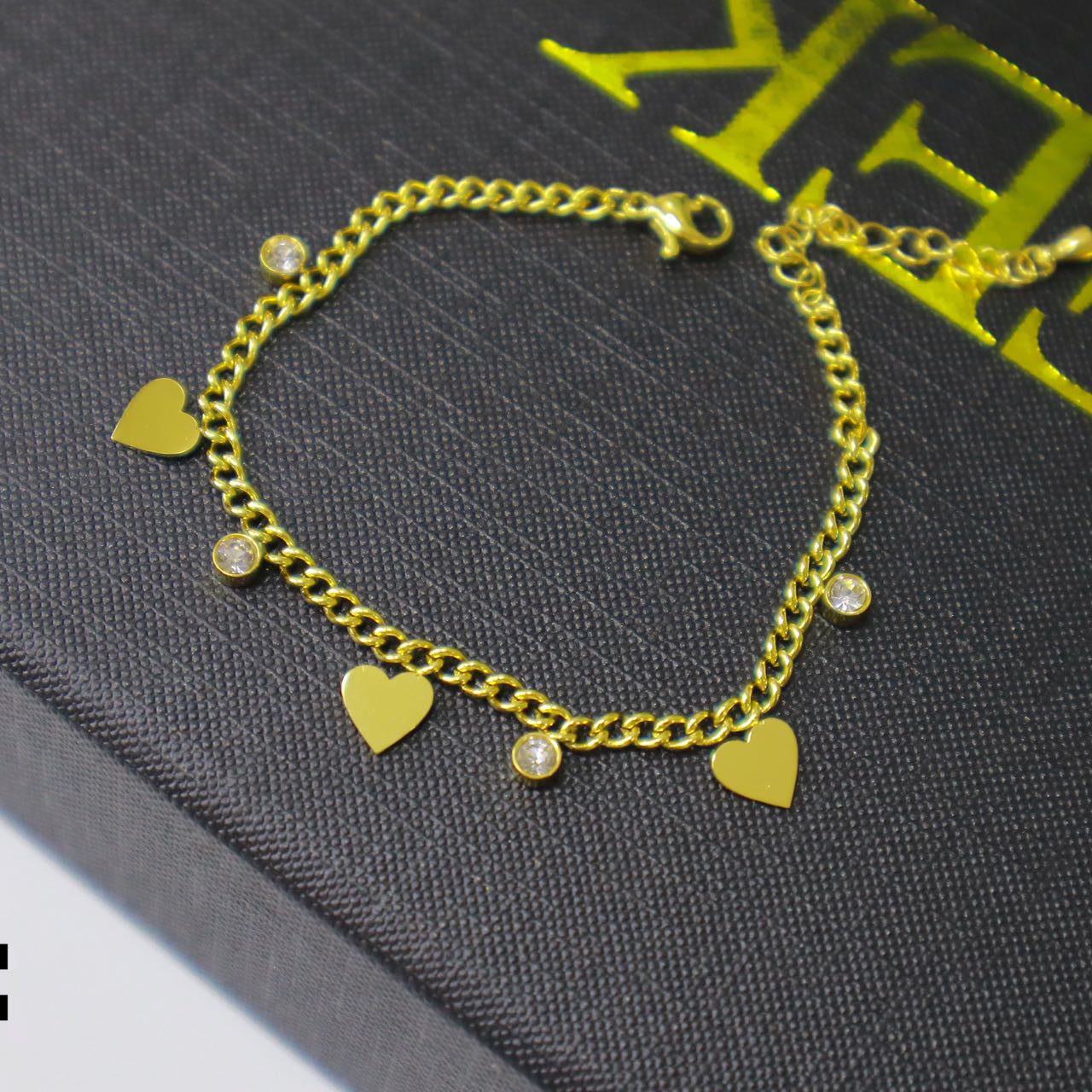 Korean Minimalist Titanium Steel Love Bracelet with Round Crystal Accents