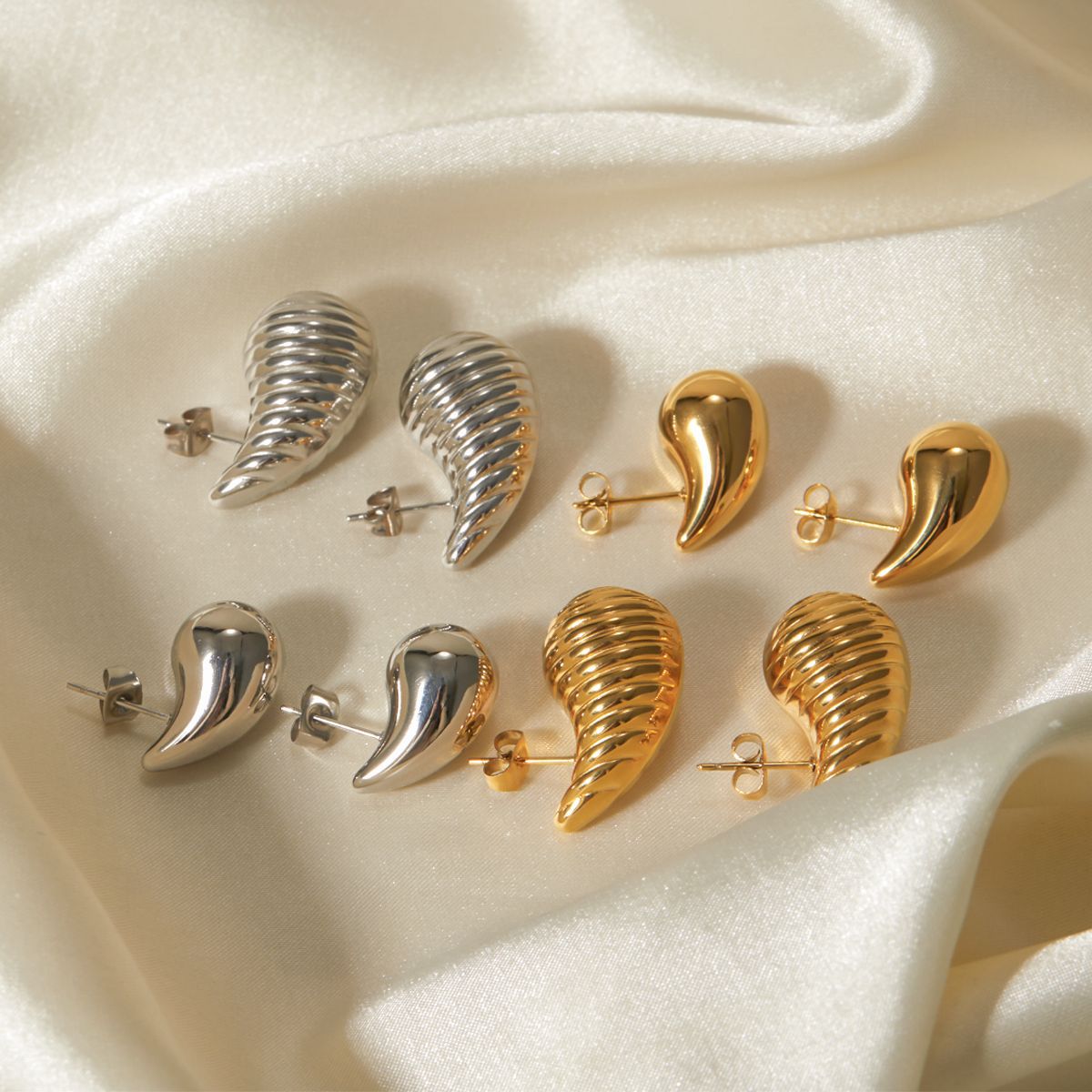 Striped teardrop earrings