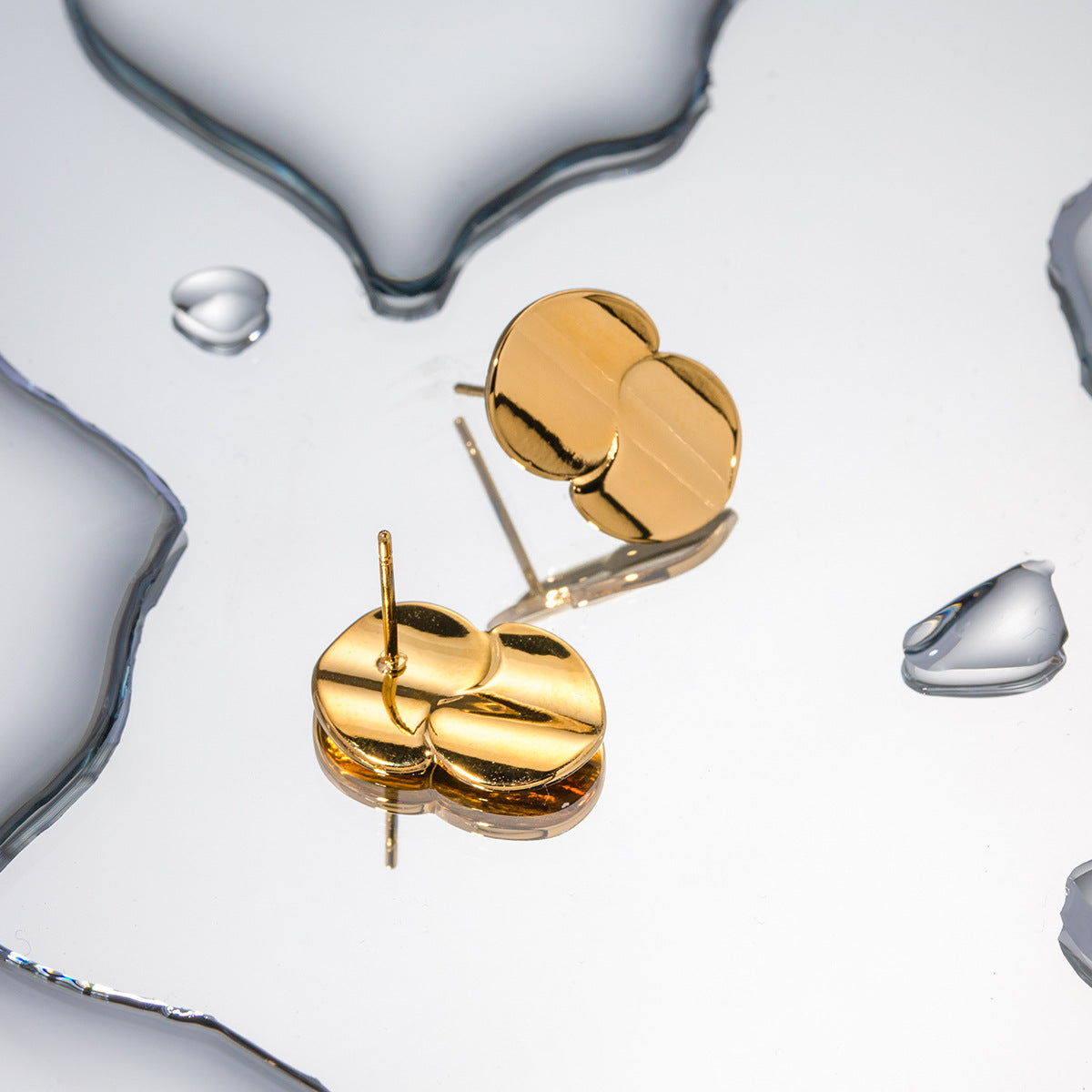 Geometric Curve Earrings