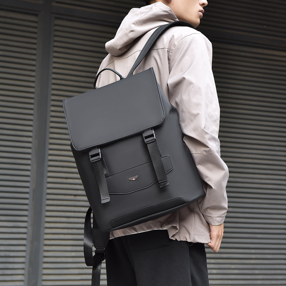 Travel computer bag is simple