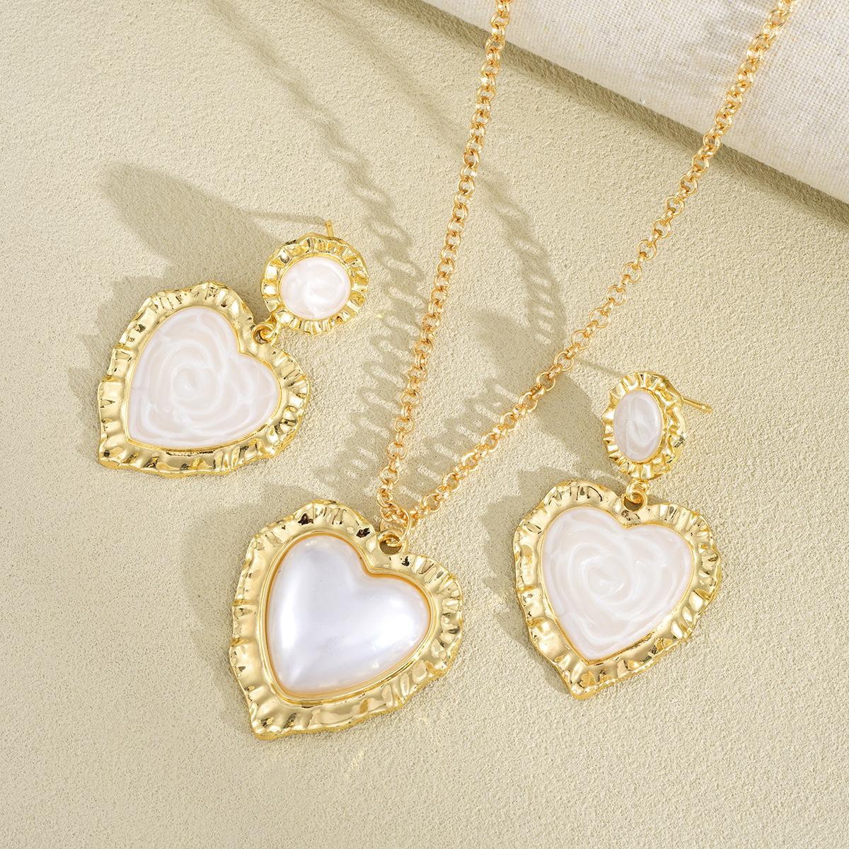 Pearl Shell Pleated Flower Earrings